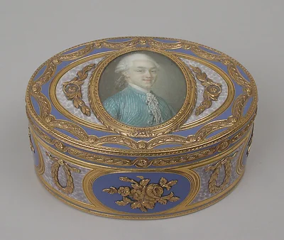 Snuffbox by Charles Le Bastier