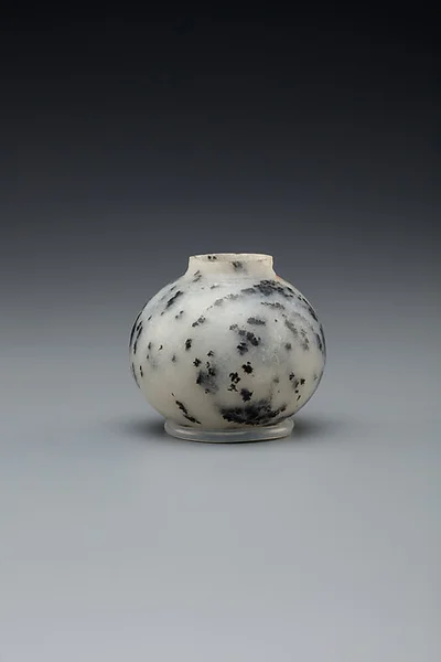 Miniature "nw" pot by Unknown Artist